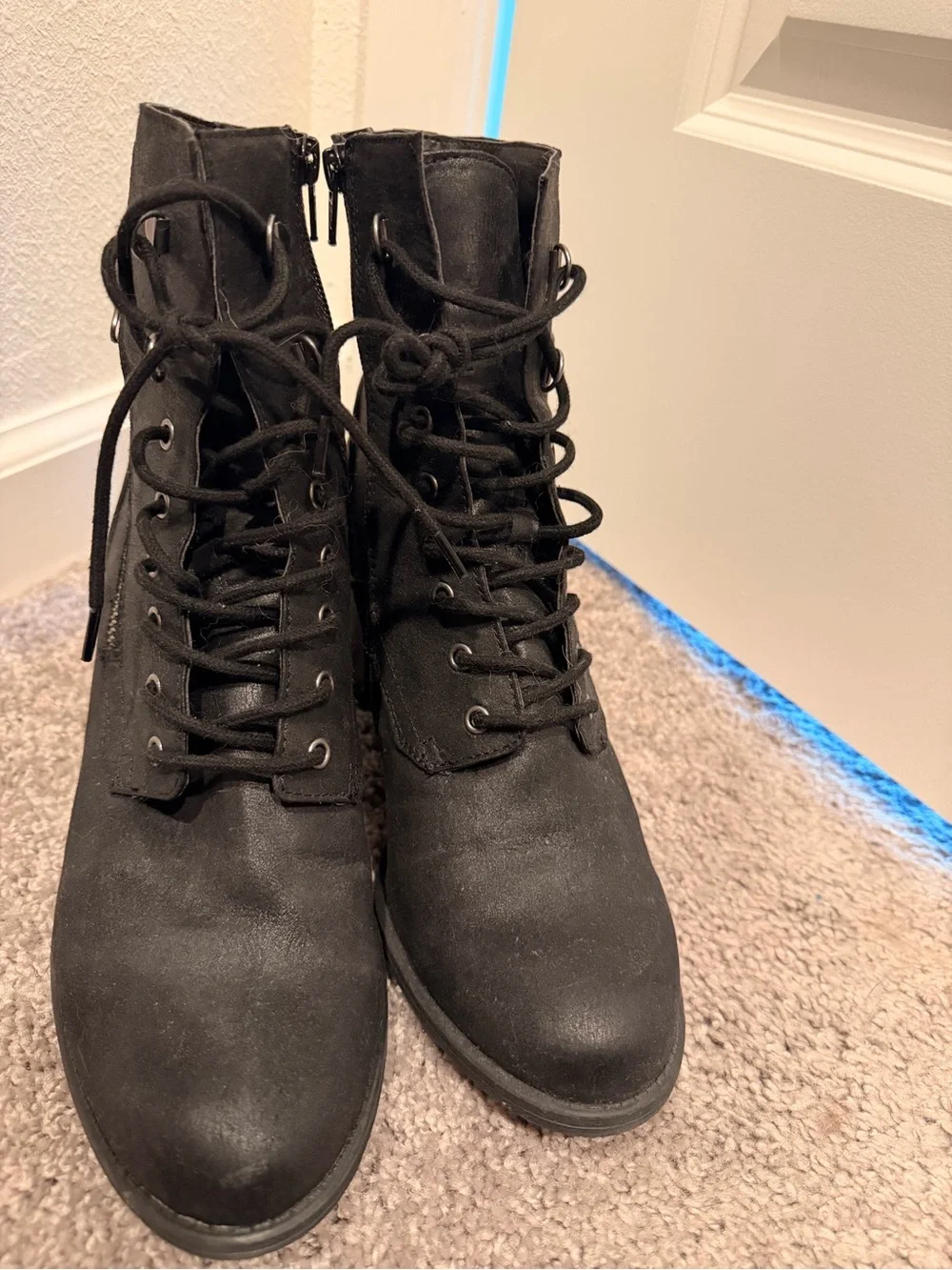 White Mountain Black Lace Up Ankle Boots Size 11